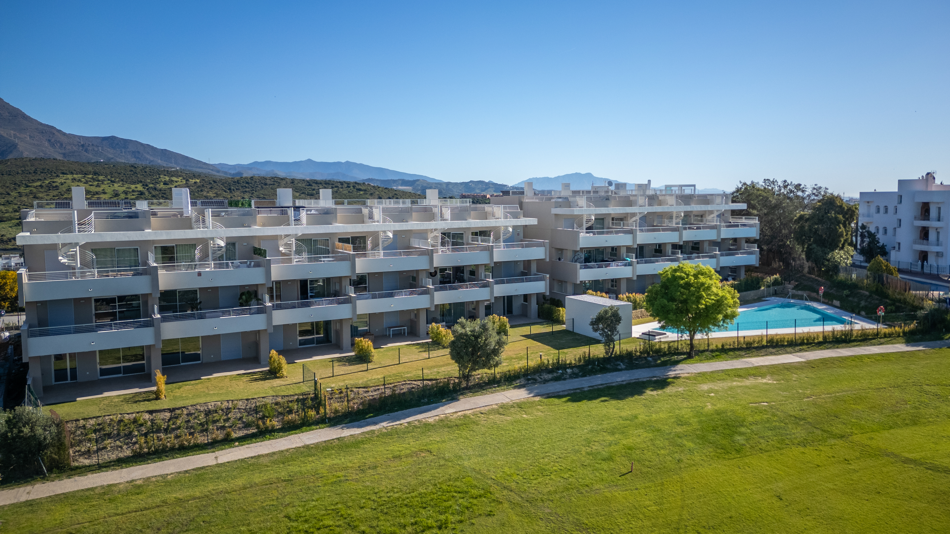 penthouse in Estepona — image 5