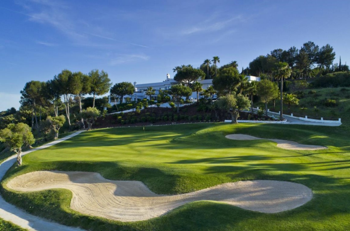 penthouse in Estepona — image 27