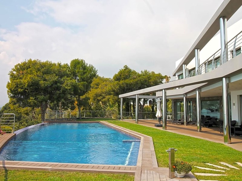 6 Bedrooms - Detached Villa in El Mascarat - Resale