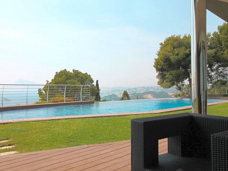 6 Bedrooms - Detached Villa in El Mascarat - Resale