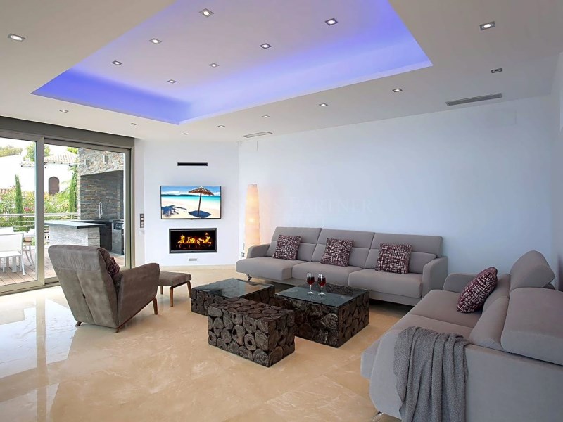 6 Bedrooms - Detached Villa in El Mascarat - Resale