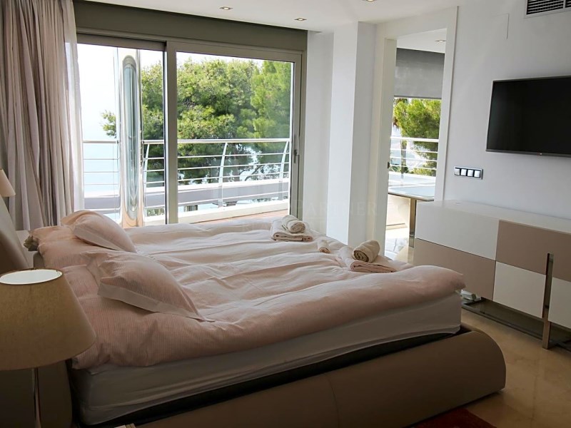 6 Bedrooms - Detached Villa in El Mascarat - Resale