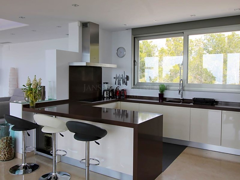 6 Bedrooms - Detached Villa in El Mascarat - Resale