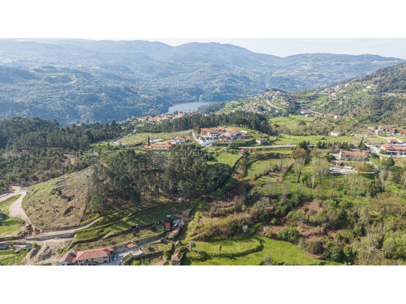 Land in Pacos de Gaiolo - Image 3