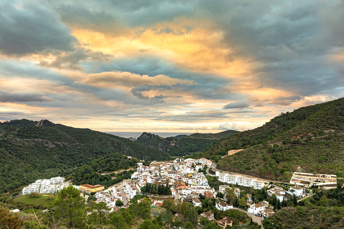 Apartment in Benahavis — image 32
