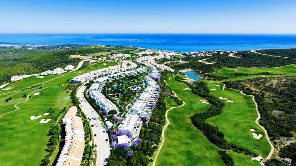 Apartment in La Duquesa - view 1