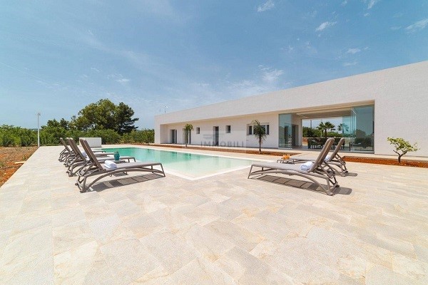 Villa in Carovigno - Image 4