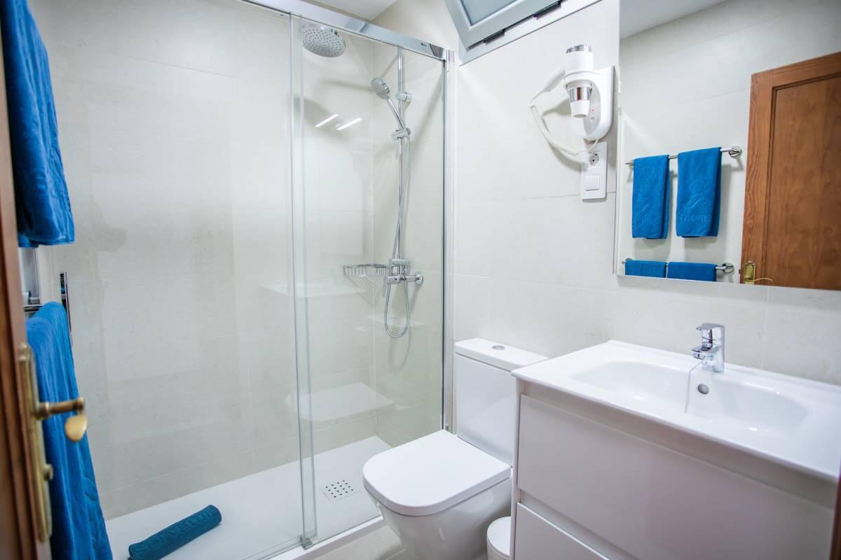 Apartment in Puerto de Mogan - Image 5