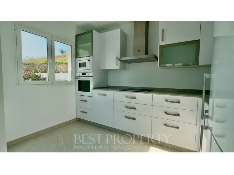Brand new modern villa in Nerja 

This stunning villa, with contemporary design, - 13