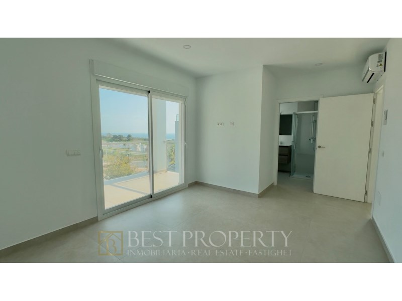 Brand new modern villa in Nerja 

This stunning villa, with contemporary design, - 17