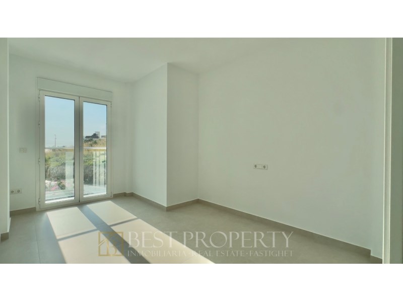 Brand new modern villa in Nerja 

This stunning villa, with contemporary design, - 19