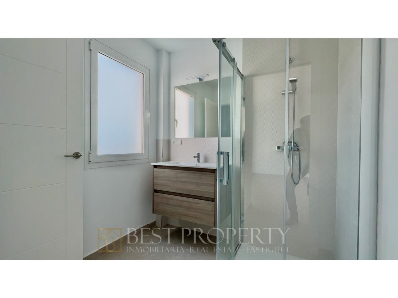 Brand new modern villa in Nerja 

This stunning villa, with contemporary design, - 24