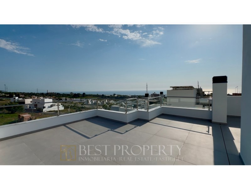 Brand new modern villa in Nerja 

This stunning villa, with contemporary design, - 25