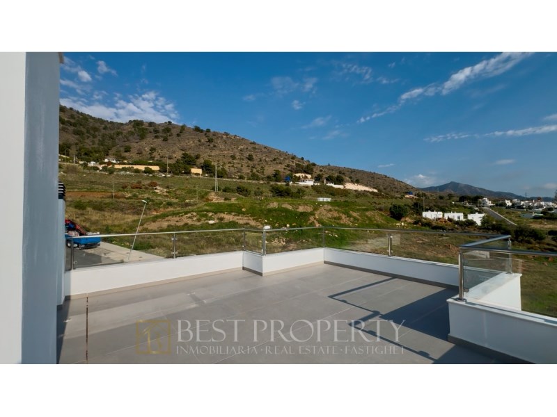 Brand new modern villa in Nerja 

This stunning villa, with contemporary design, - 26