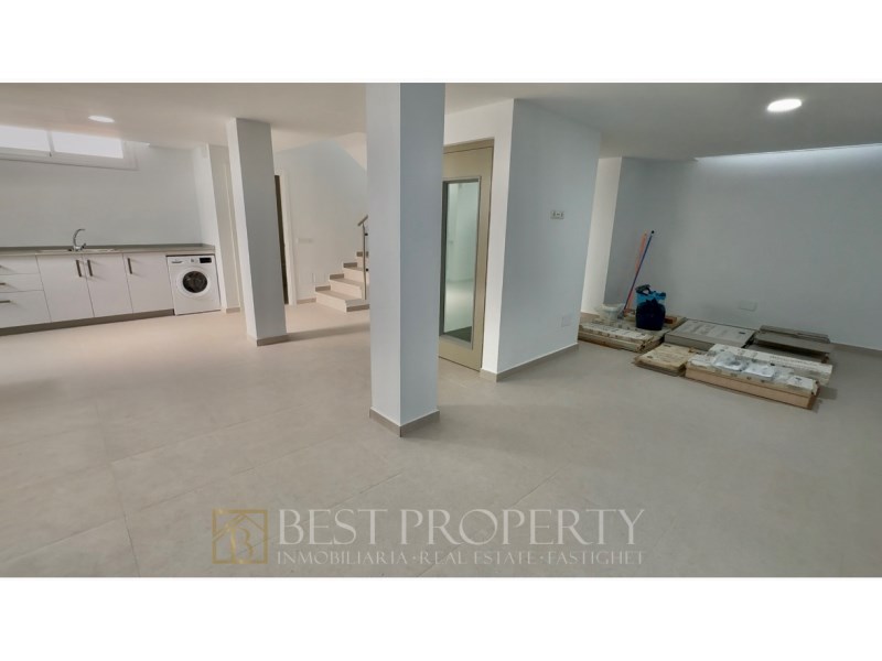 Brand new modern villa in Nerja 

This stunning villa, with contemporary design, - 29