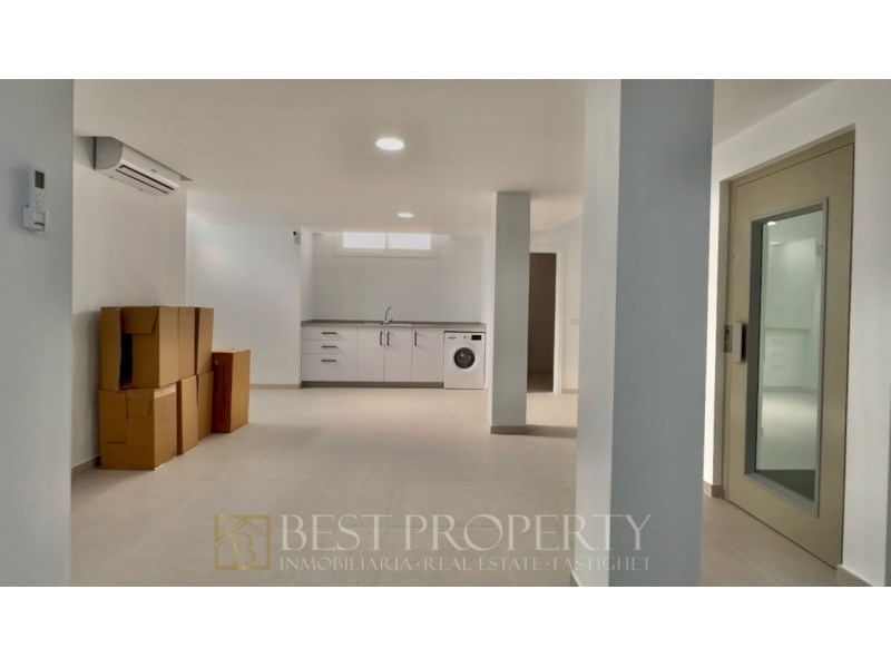Brand new modern villa in Nerja 

This stunning villa, with contemporary design, - 30