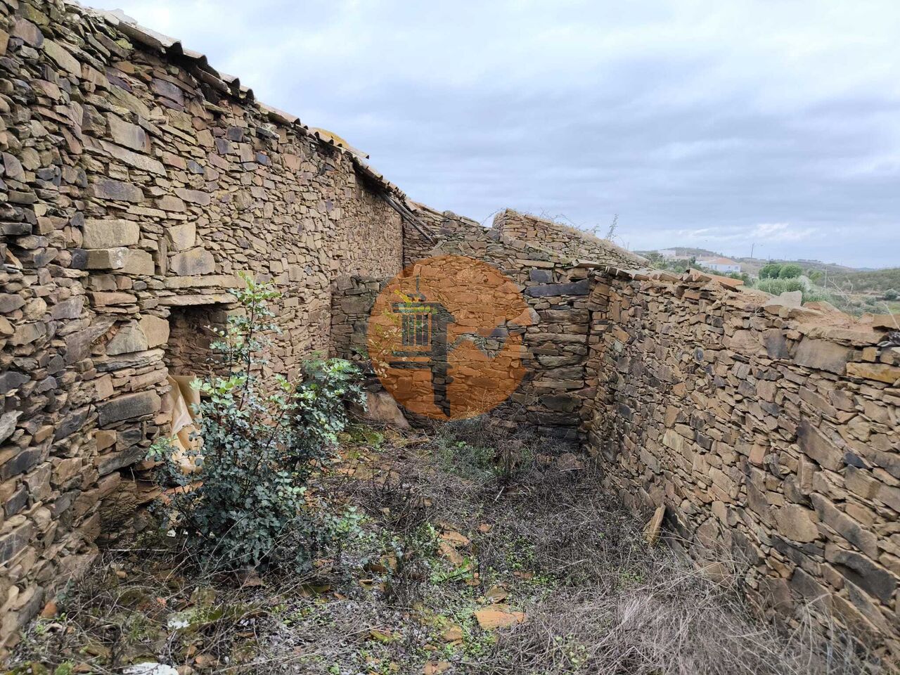 Villa in Conceicao - view 1