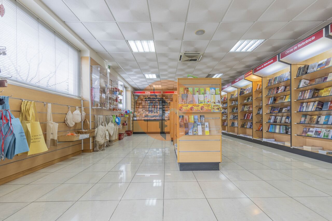 Villa in Alvalade - view 1