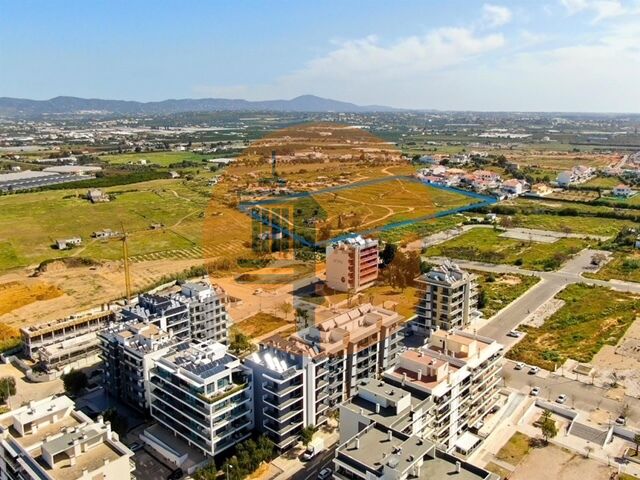Land in Faro - view 1