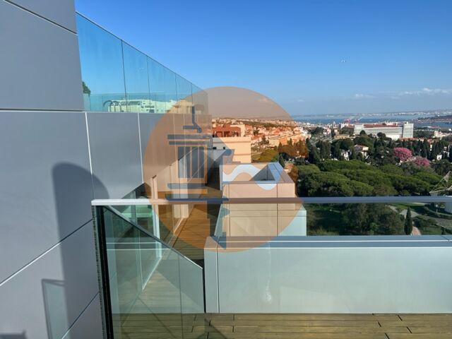 Apartment in Lisbon - view 1