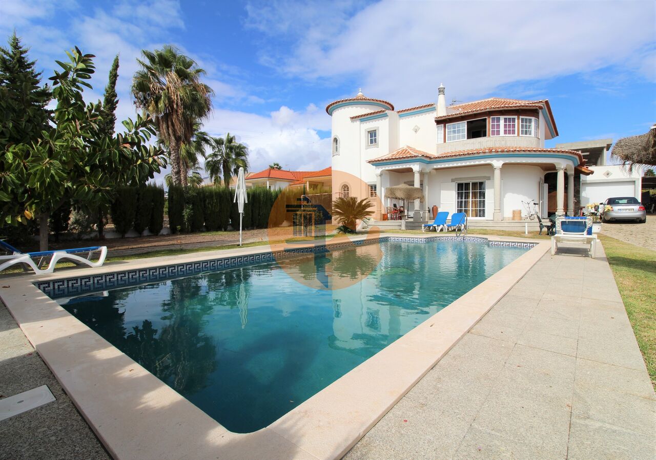 Villa in Castro Marim - view 1