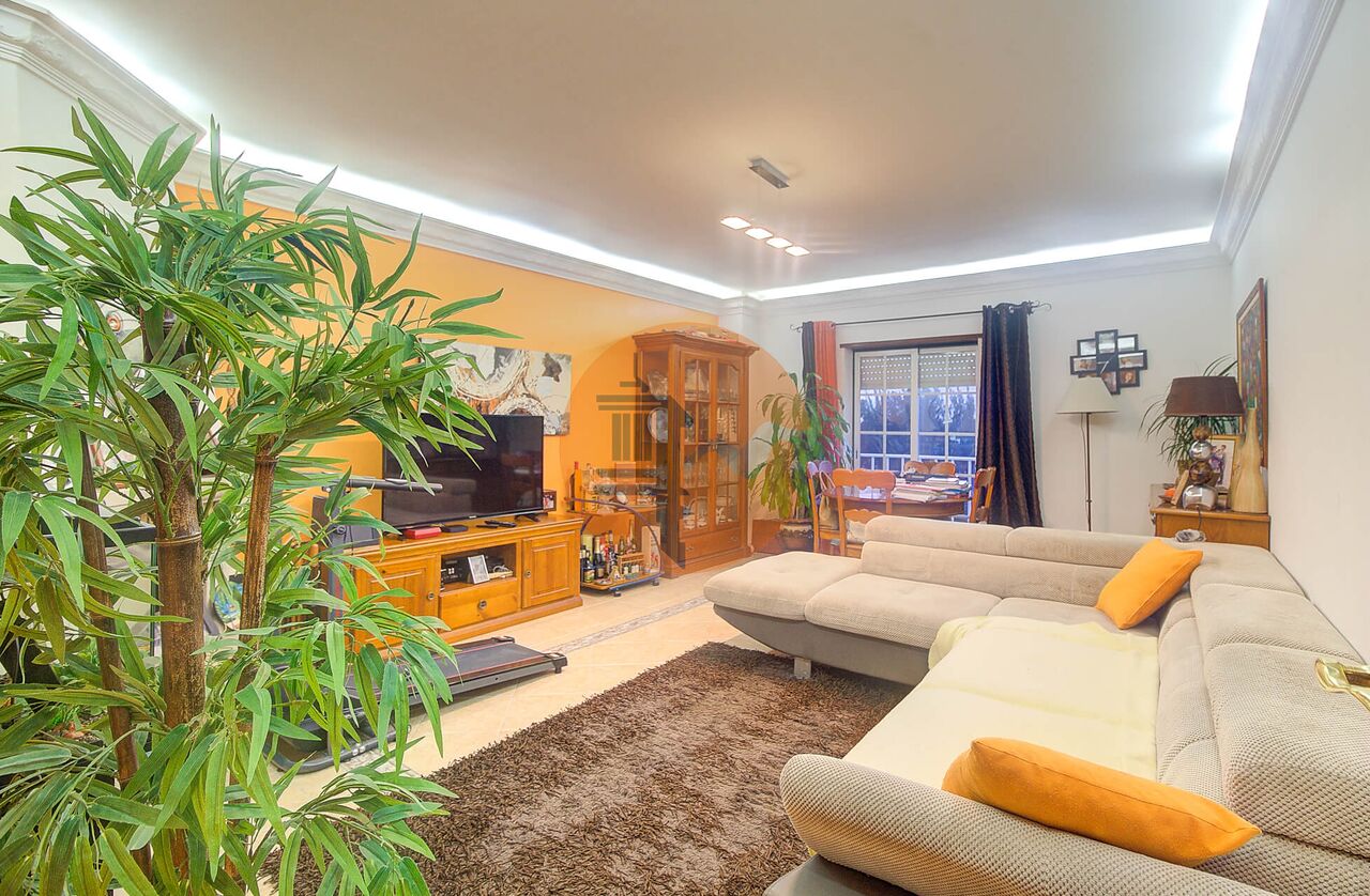 Apartment in Vila Real de Santo Antonio - Image 2