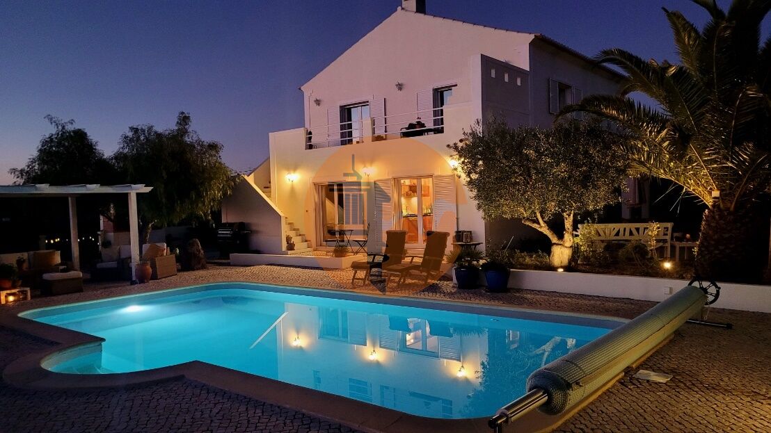 Villa in Conceicao - view 1