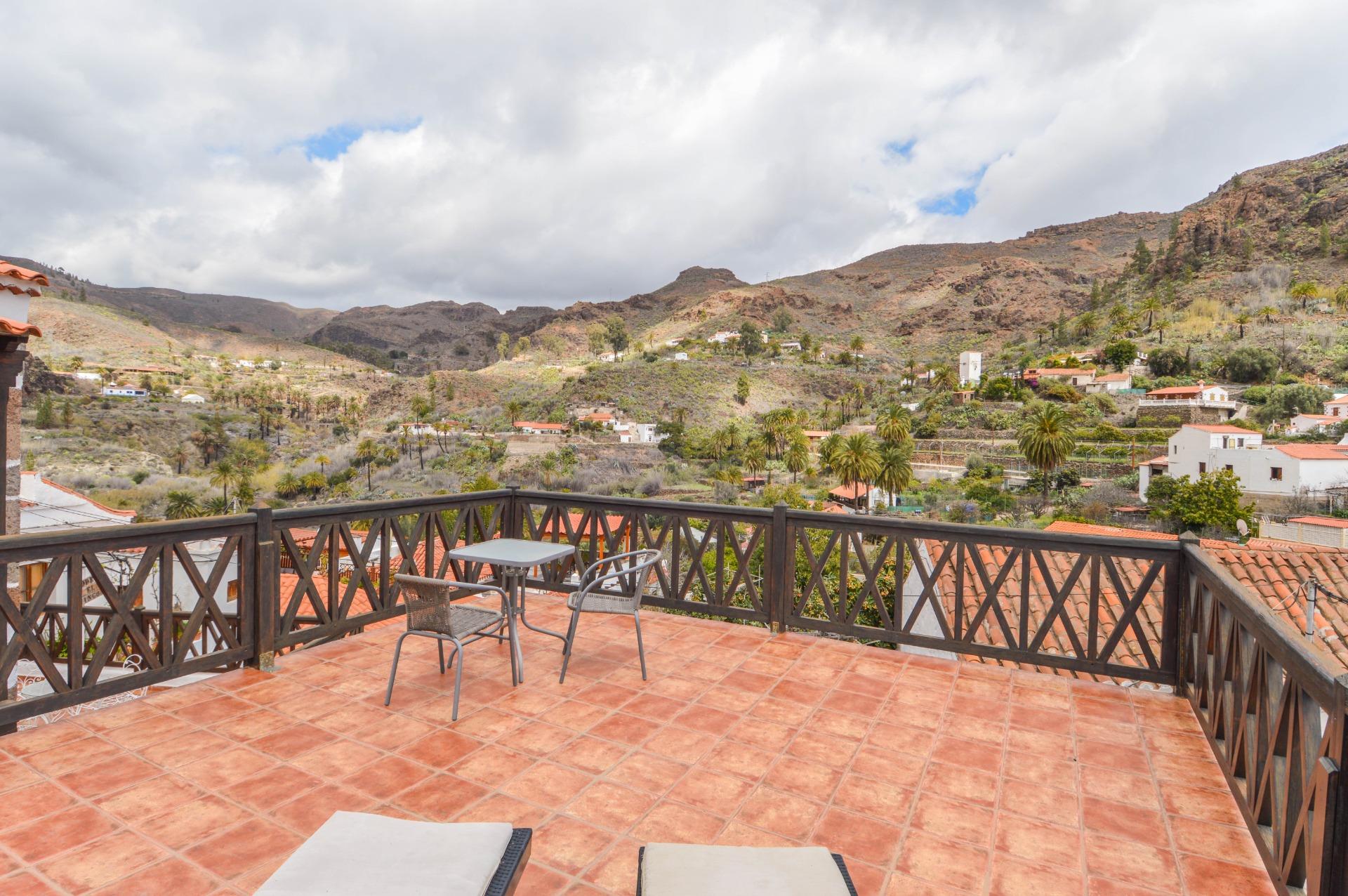House in San Bartolome de Tirajana - view 1