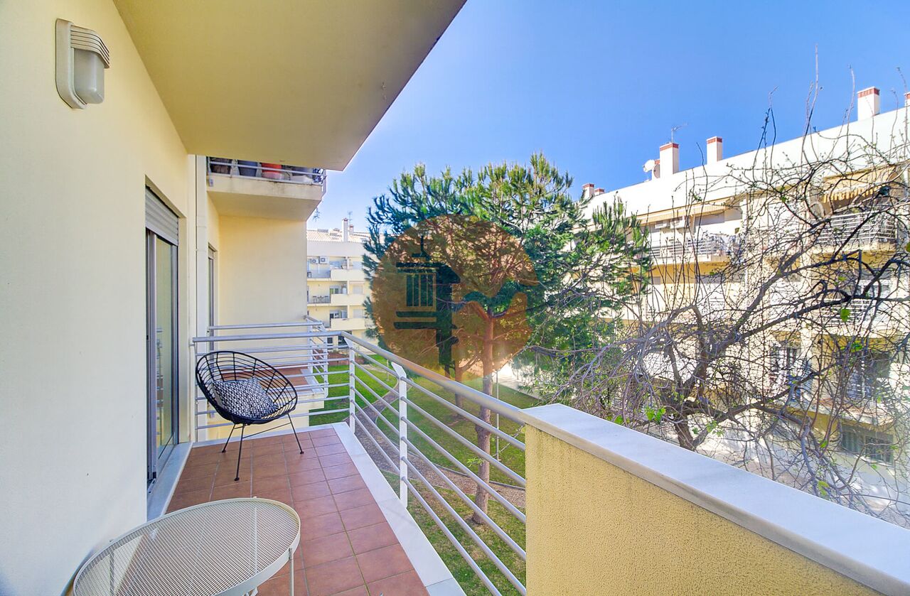 Apartment in Vila Real de Santo Antonio - Image 2