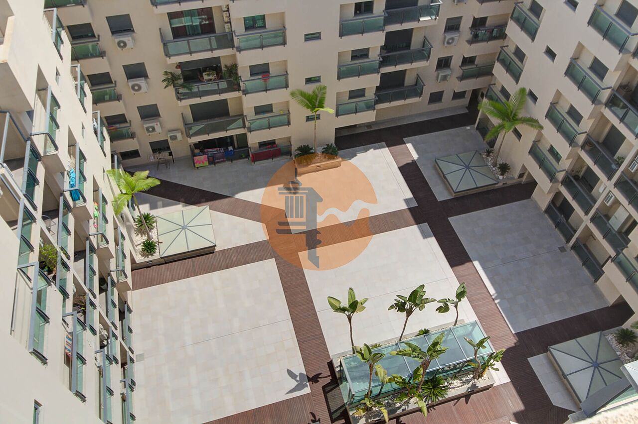 Apartment in Vila Real de Santo Antonio - Image 5