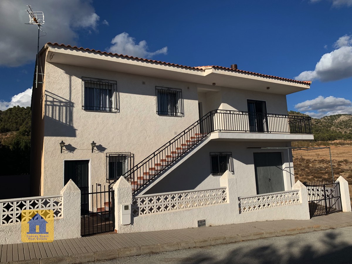 House in Puente Duda - Image 2