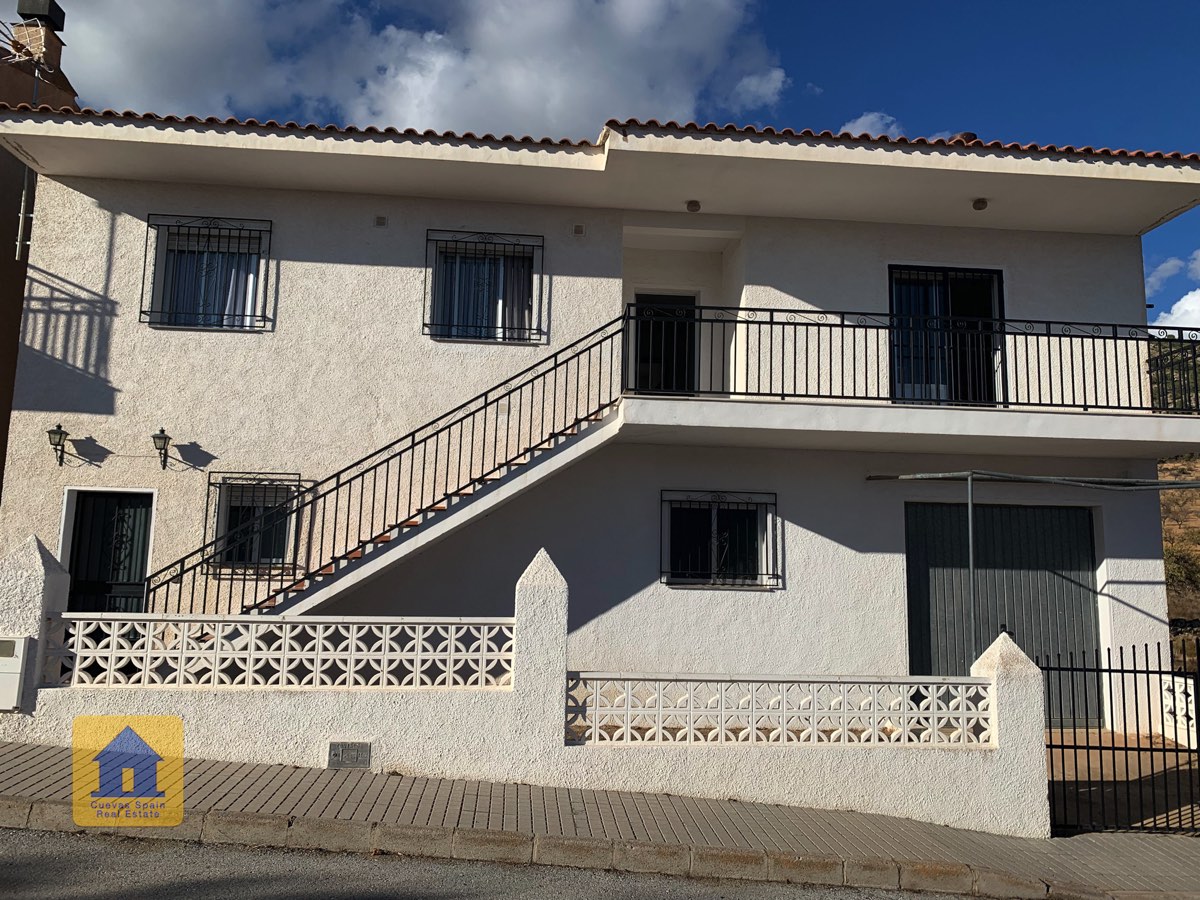 House in Puente Duda - Image 3