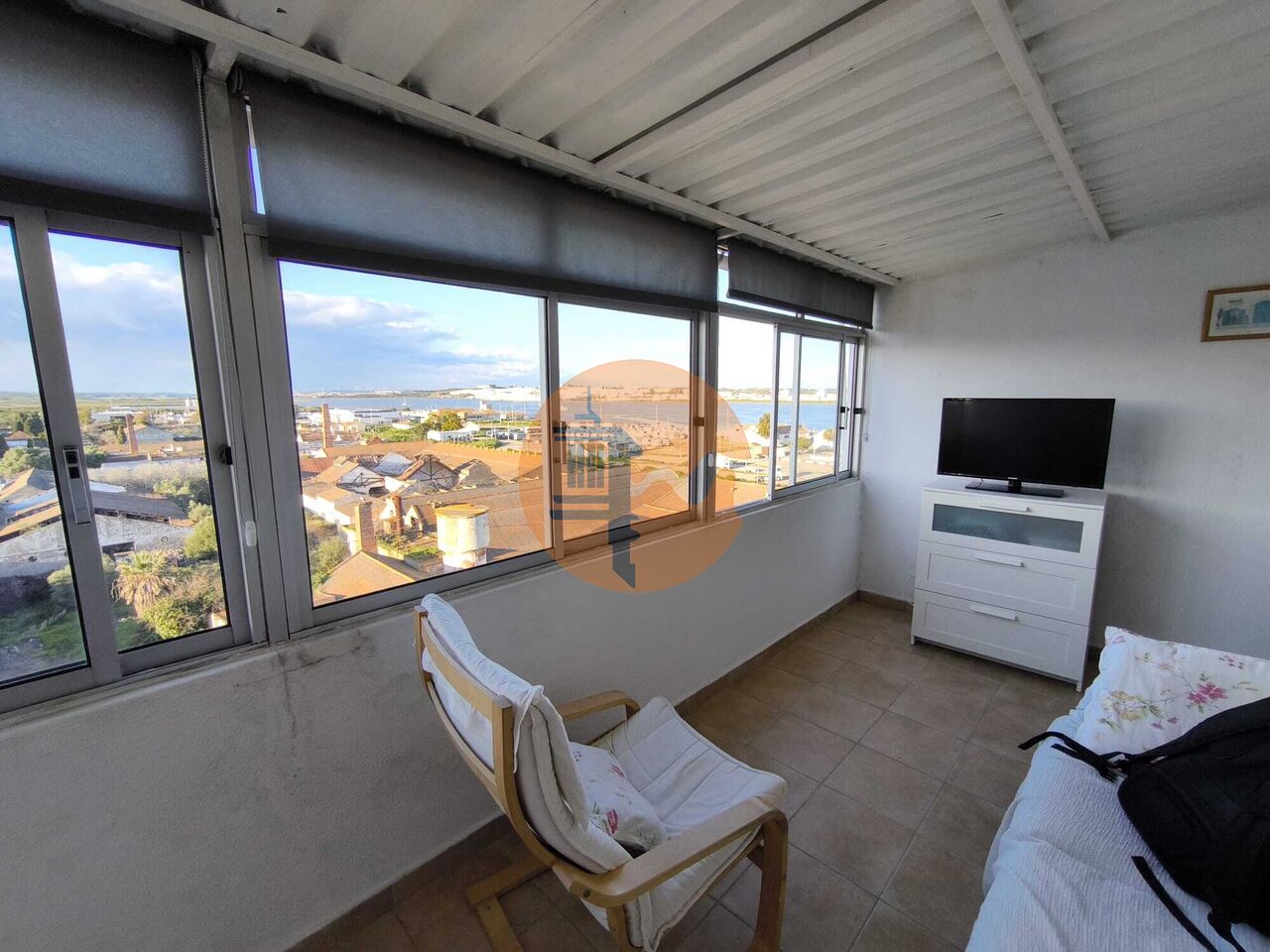 Apartment in Vila Real de Santo Antonio - Image 2