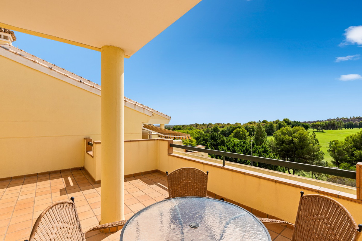 Penthouse in Urbanizacion los Balcones - Image 3