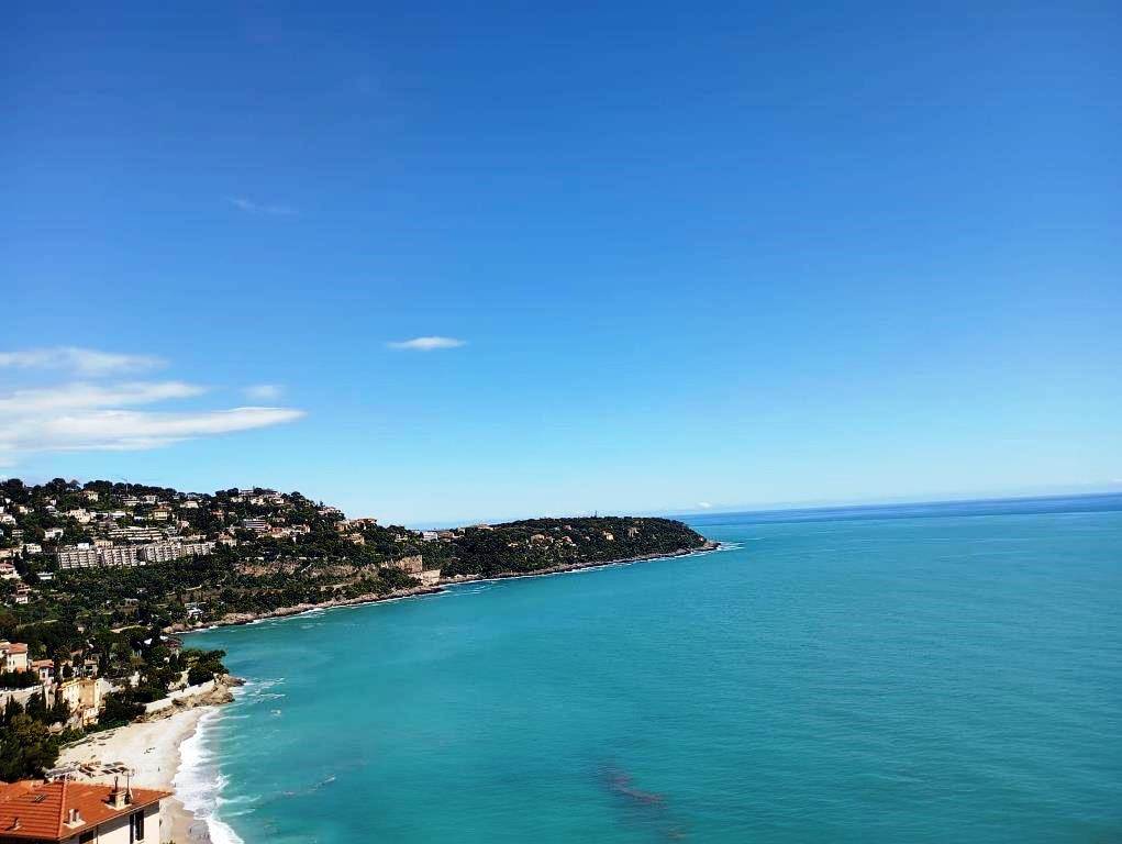 Apartment in Portbou - view 1