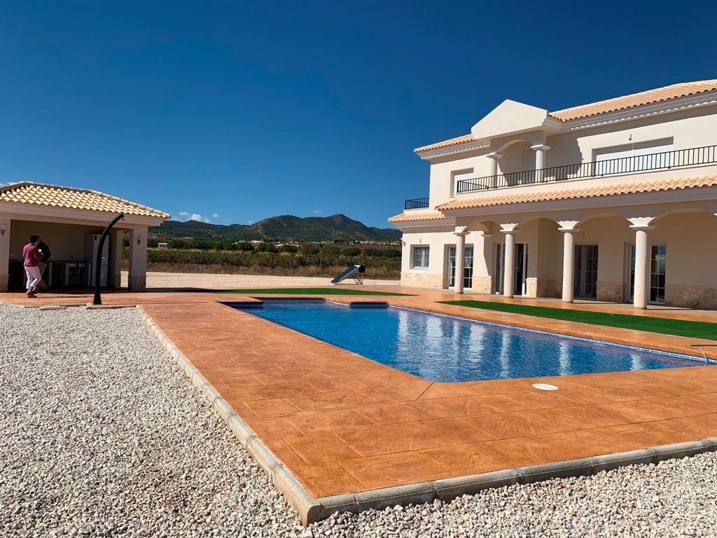 Detached Villa Pinoso Alicante inland Spain