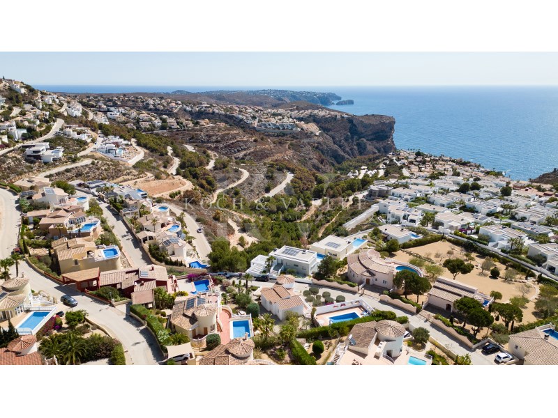  in Cumbre del Sol - Resale