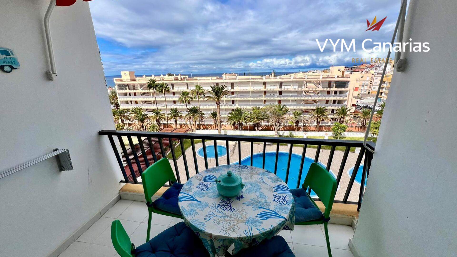 Apartment in Los Cristianos - view 1