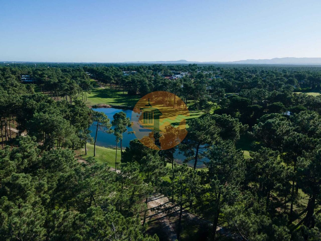 Villa in Almada - view 1