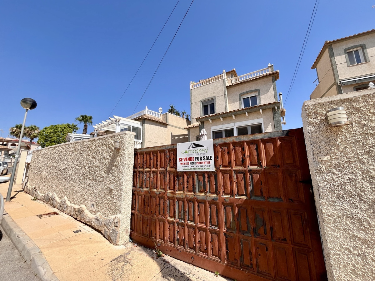 Villa in La Zenia - Image 4