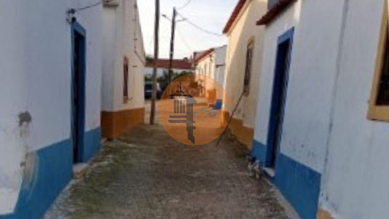 Villa in Mertola - view 1