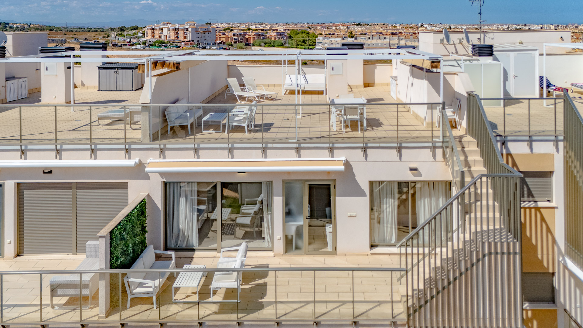 Penthouse in Urbanizacion los Balcones - view 1