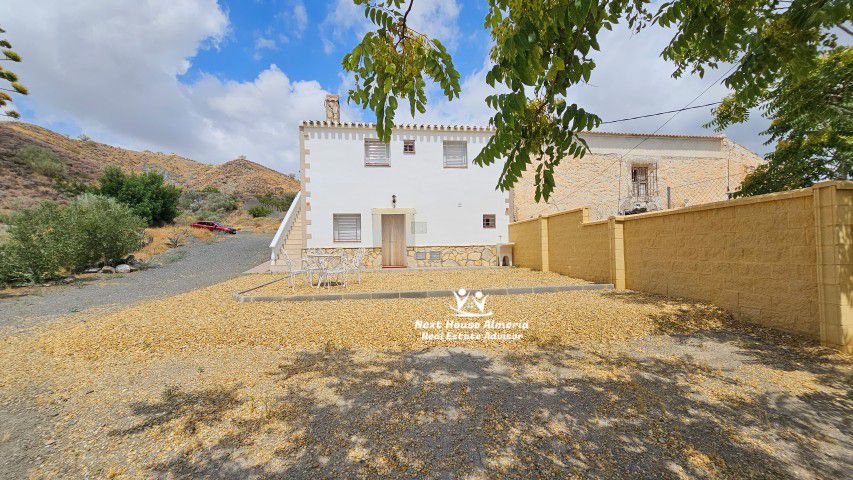 Property Image 3 Property Image 3