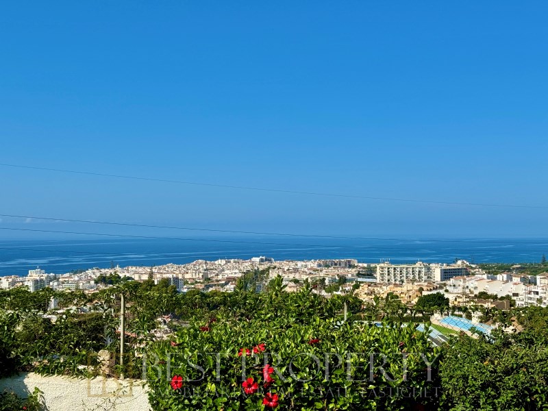 Private garden, own pool and panoramic views... All in one property: a villa for - 13