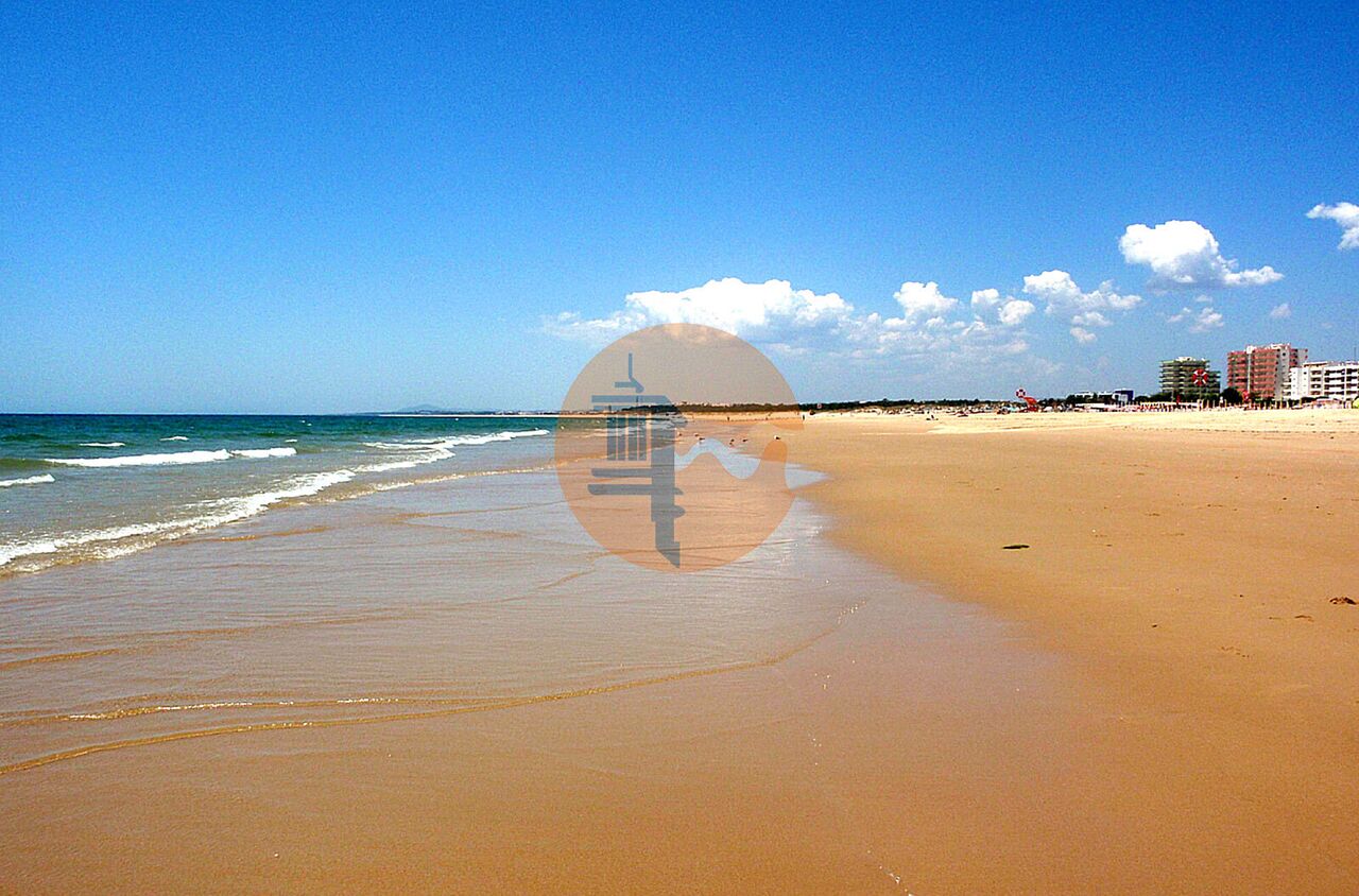 Apartment in Monte Gordo - Image 3