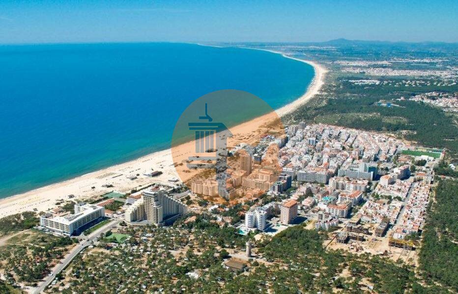 Apartment in Monte Gordo - Image 3