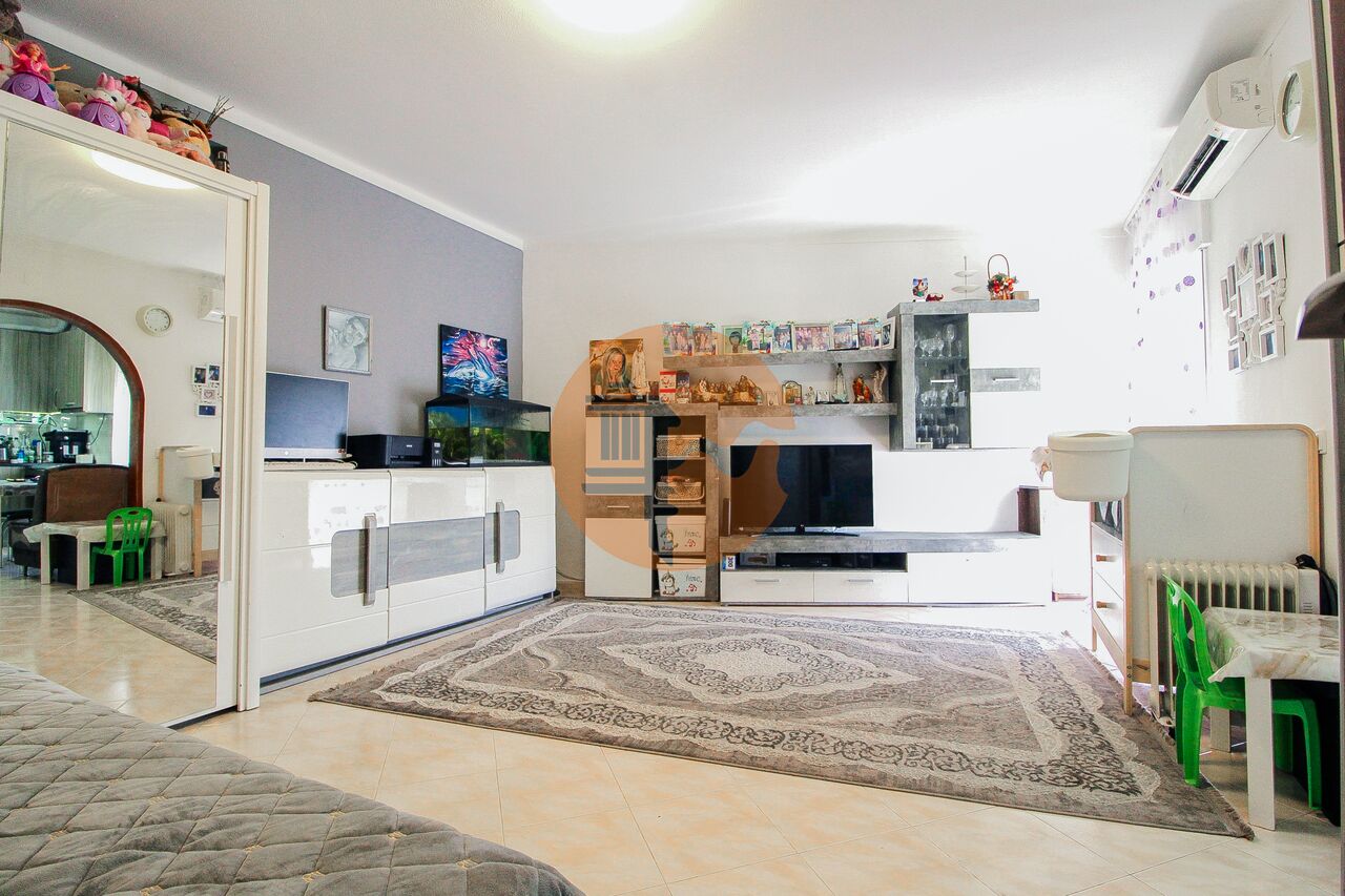 Apartment in Conceicao - Image 2