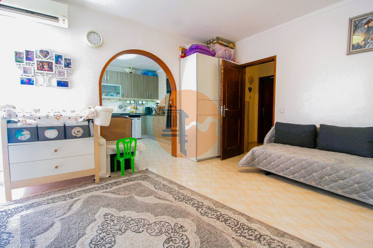 Apartment in Conceicao - Image 4