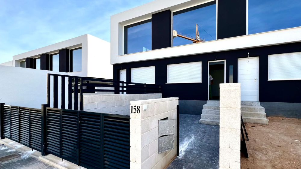 Villa in El Altet - Image 2