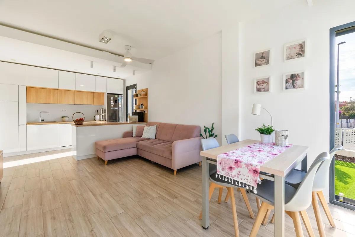 Villa in Urbanizacion los Balcones - Image 5